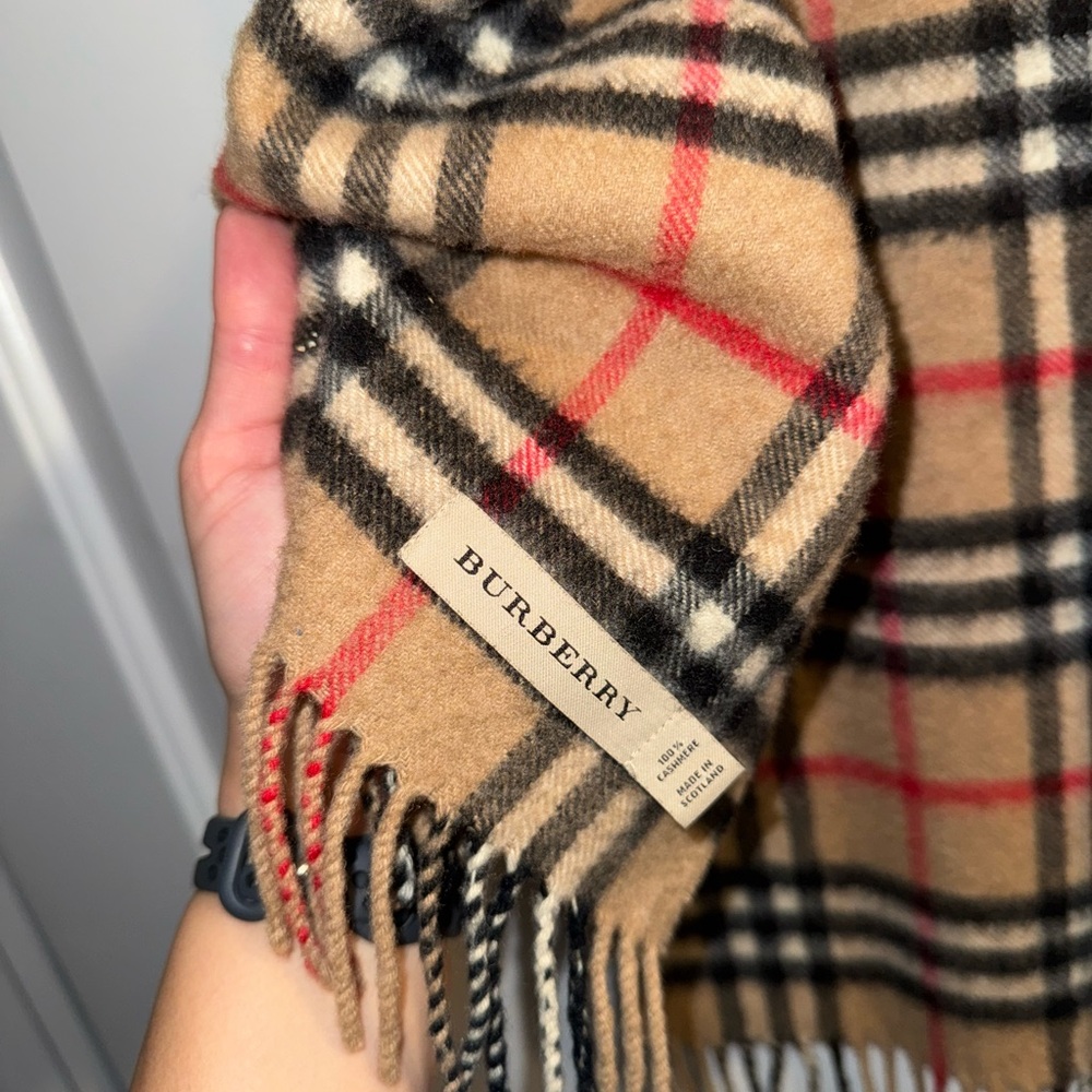 Burberry Classic Nova Check Cashmere Scarf